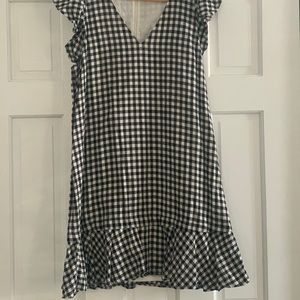 Madewell black and white linen checkered dress!